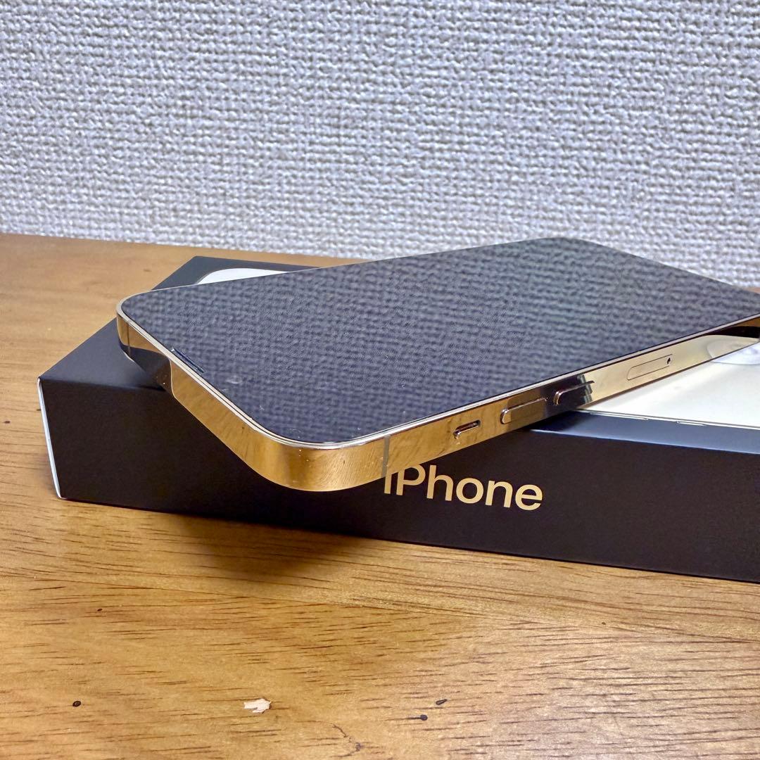 美品 iPhone13Pro ゴールド 256GB SIMフリー 付属品あり