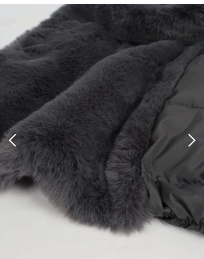 ヤダダヤ　アーガ Aga エコファー切り替えコート　グレ　新品