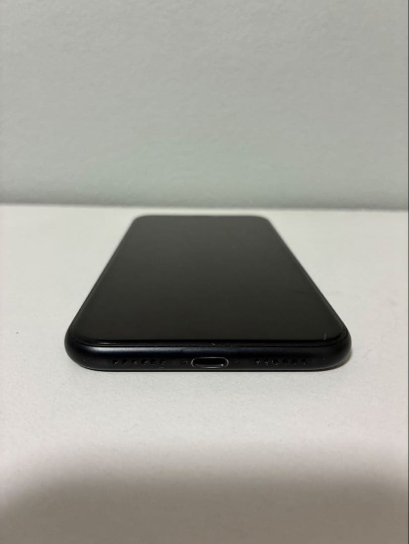 iPhone XR 128GB ブラック 本体