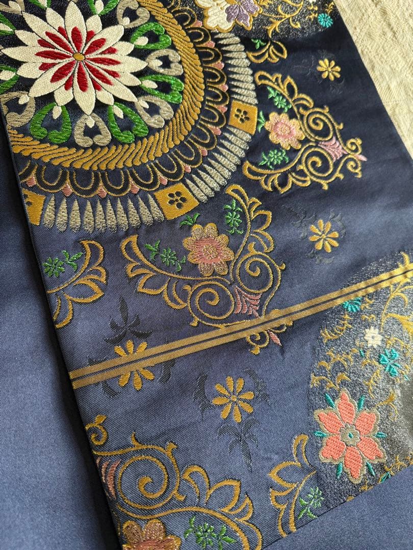 六通柄　川島織物　袋帯　振袖や訪問着に