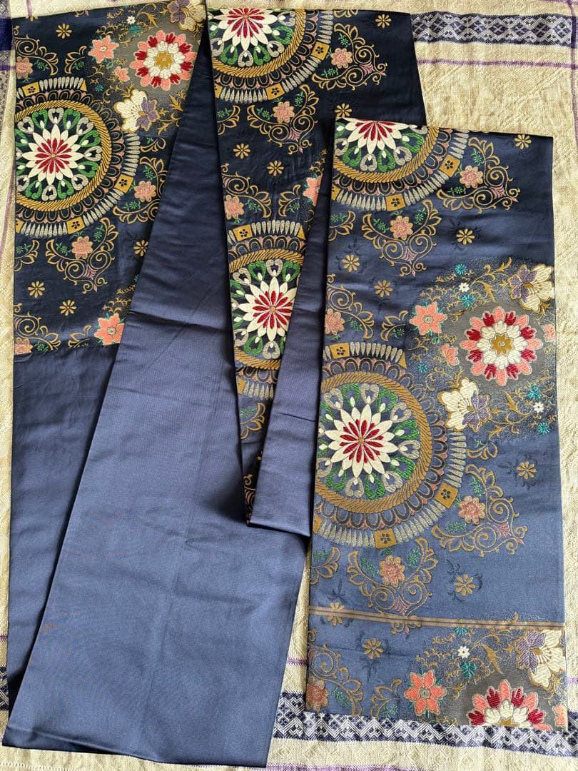 六通柄　川島織物　袋帯　振袖や訪問着に