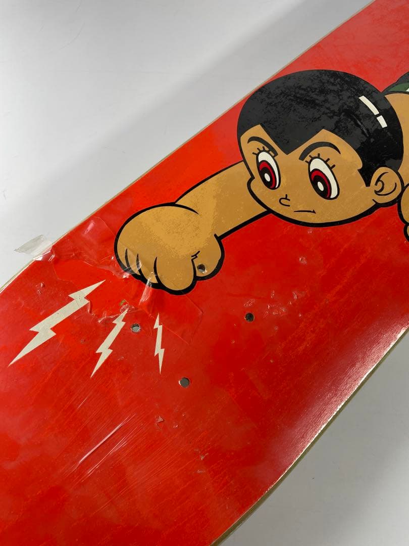 未使用　GIRL 鉄腕アトム　スケートボードデッキ