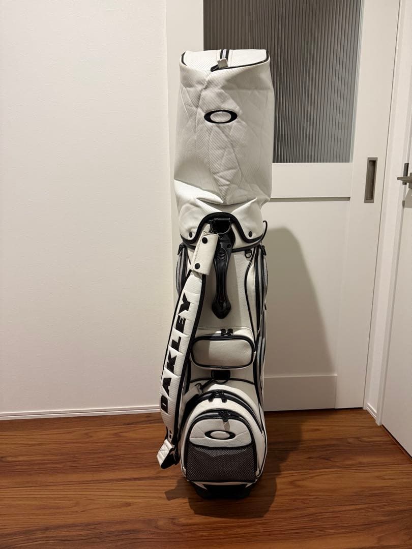 Oakley キャディバッグ