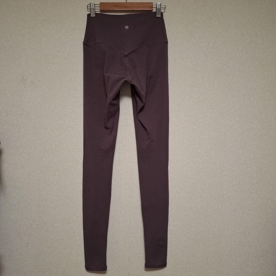 SUKALA ボタニカルシャーリングカバータンク&レギンス2点セット