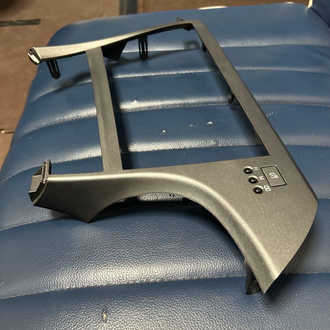 30プリウス(ZVW30)9インチ用ナビパネル