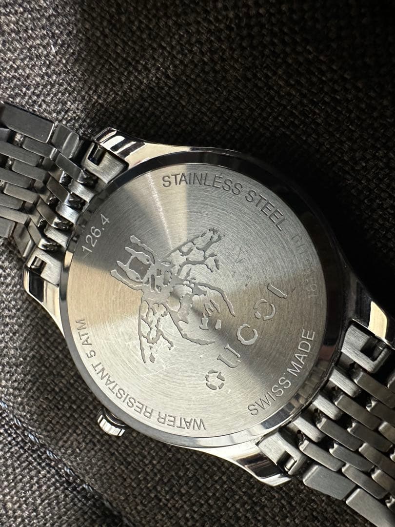 GUCCI Gタイムレス　腕時計　クォーツ　スイス時計