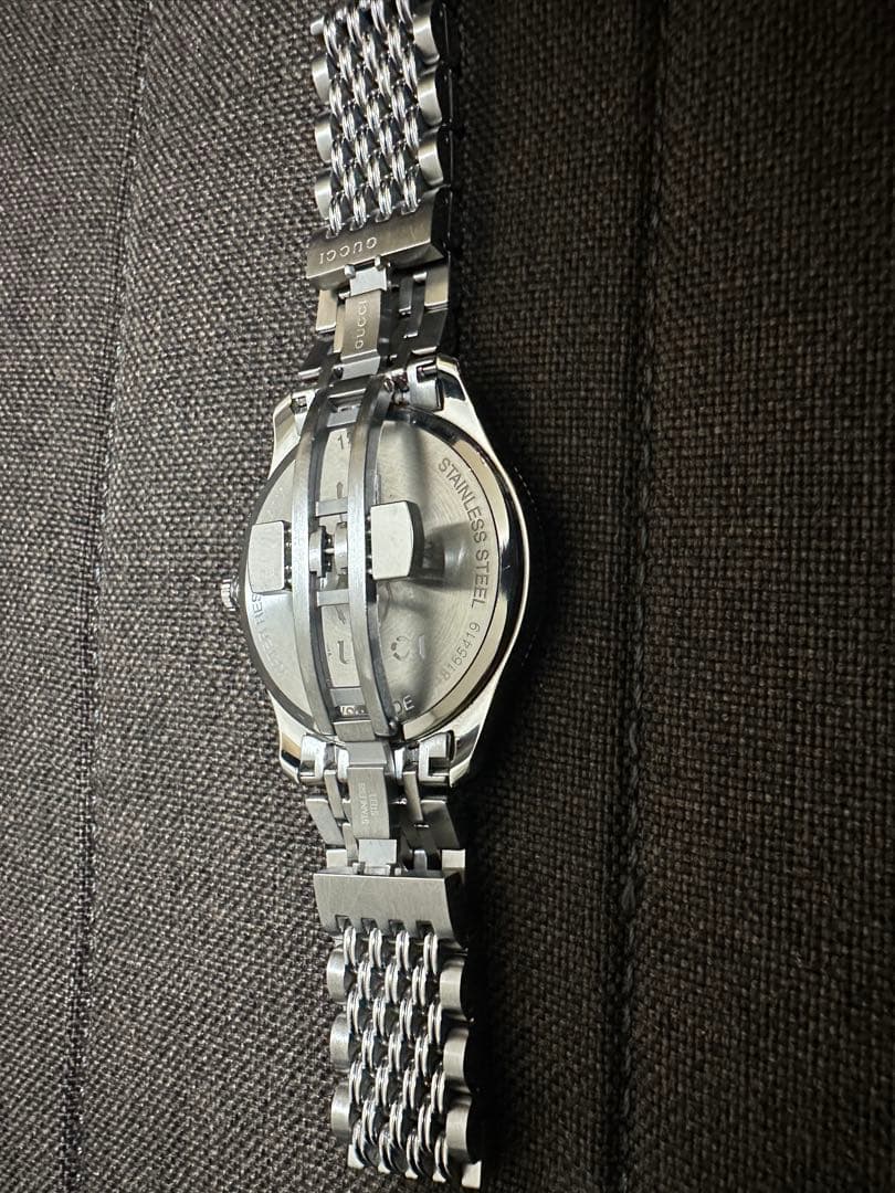 GUCCI Gタイムレス　腕時計　クォーツ　スイス時計
