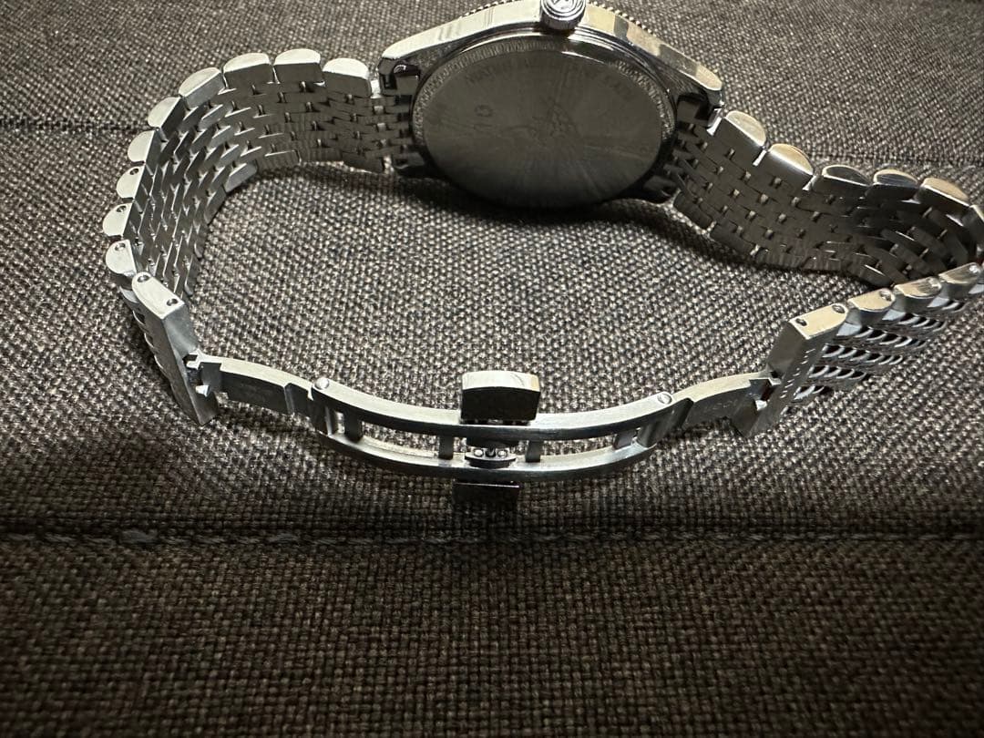 GUCCI Gタイムレス　腕時計　クォーツ　スイス時計