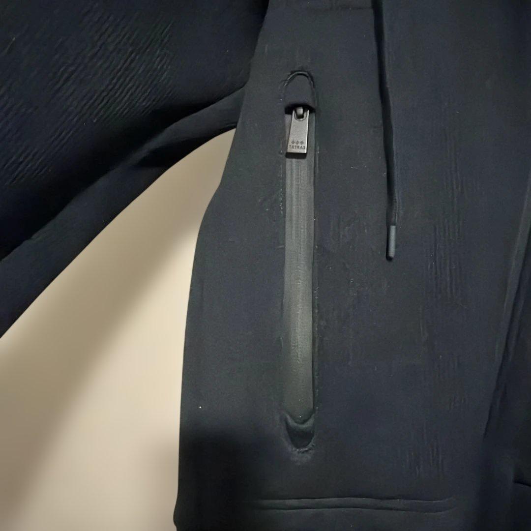美品　TATRAS ブルゾンパーカー　ネイビー　サイズ01 春　1月25日まで