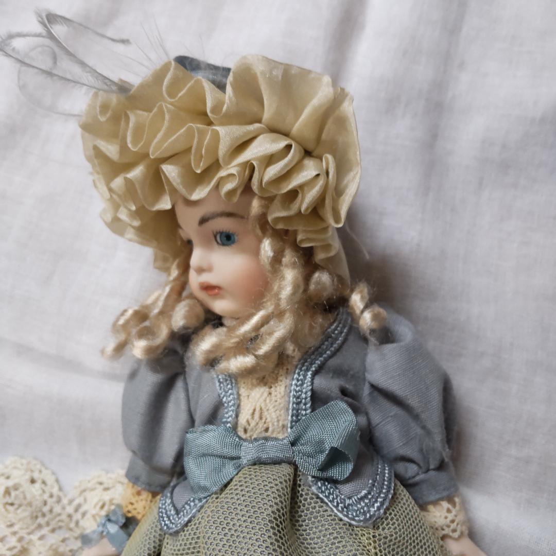 ミニョネット　アンティークドールリプロ　人形　ブリュ風