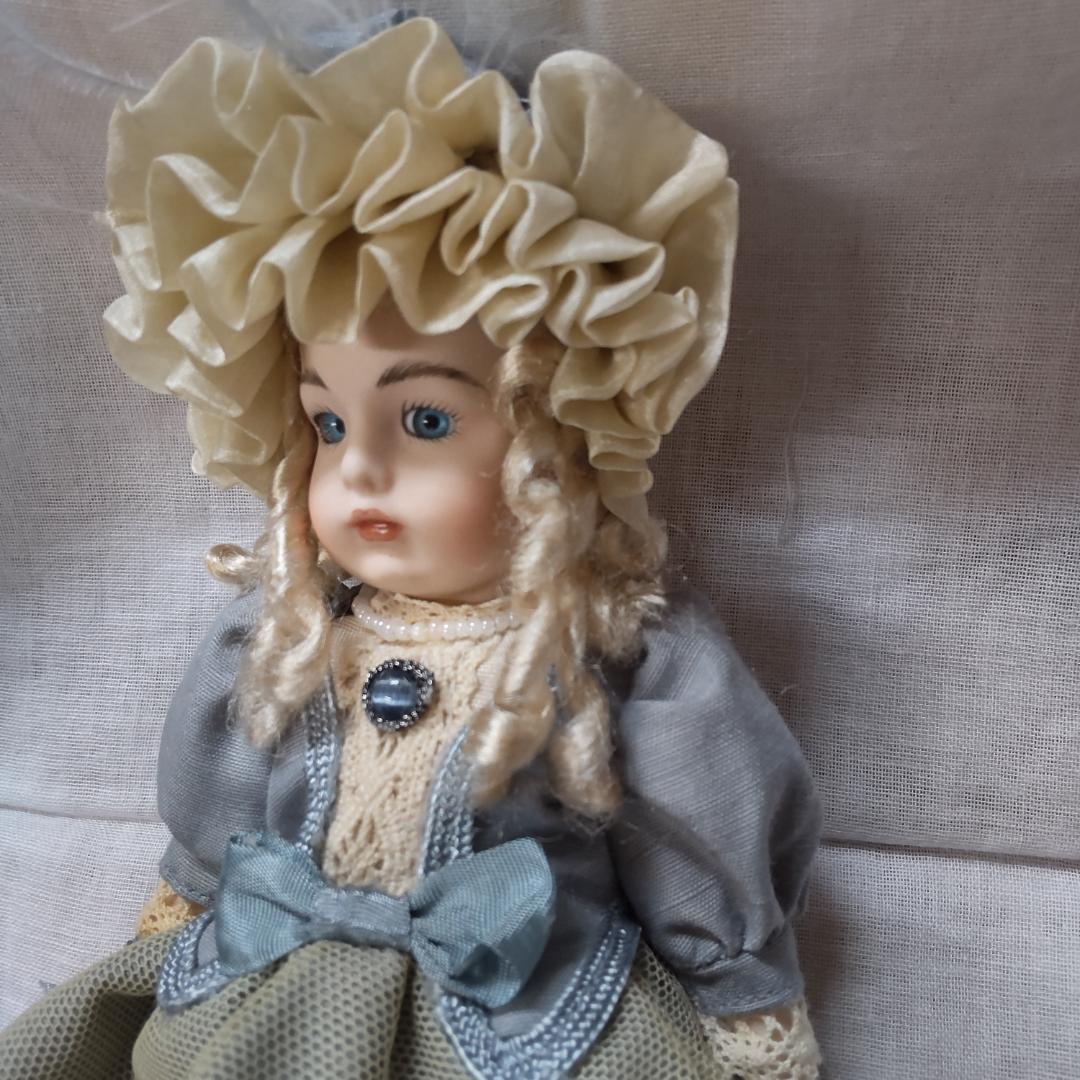 ミニョネット　アンティークドールリプロ　人形　ブリュ風