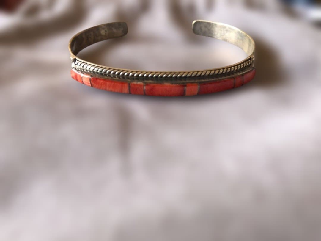 ターコイズ・コーラル装飾バングル、リング３点セット