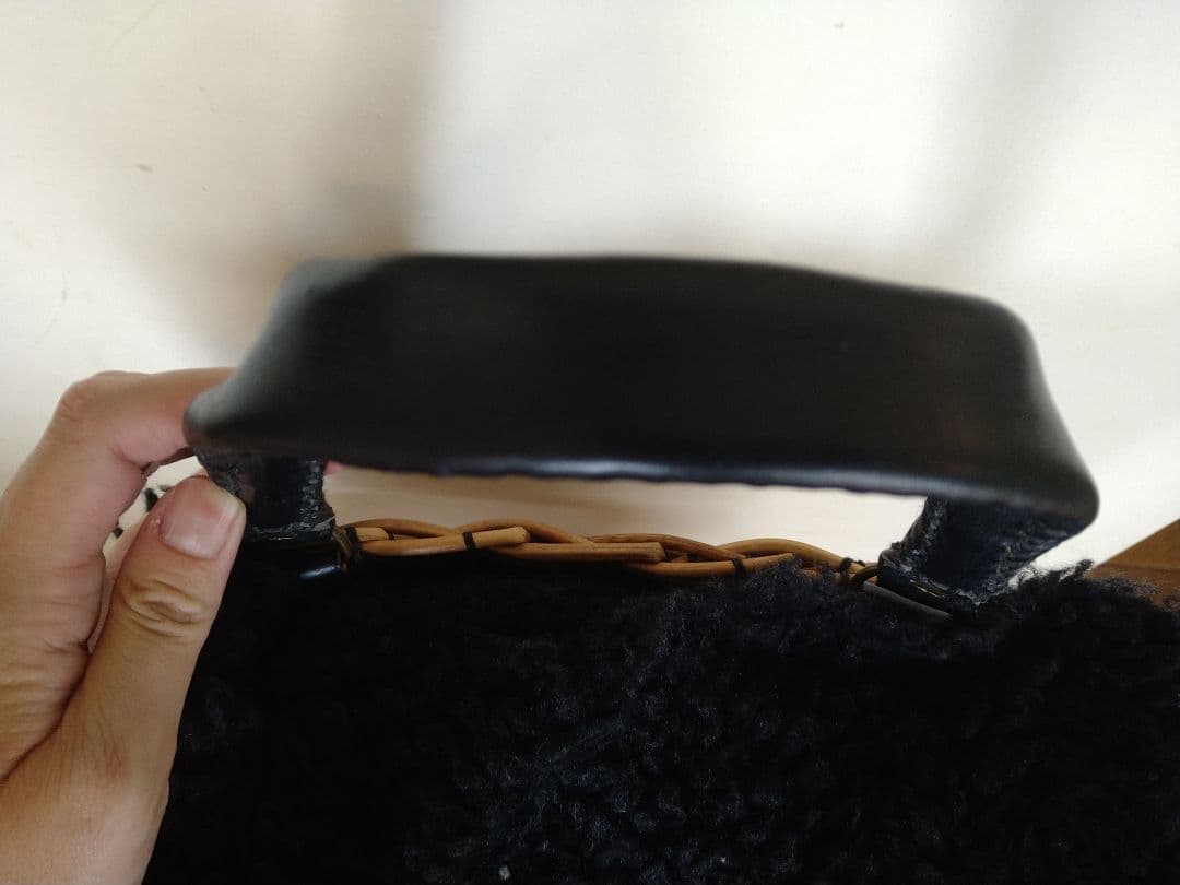 エバゴス　ebagos　籐製ファー付きかごバッグ