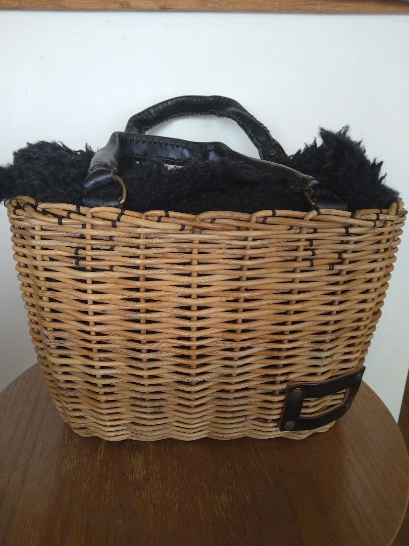 エバゴス　ebagos　籐製ファー付きかごバッグ