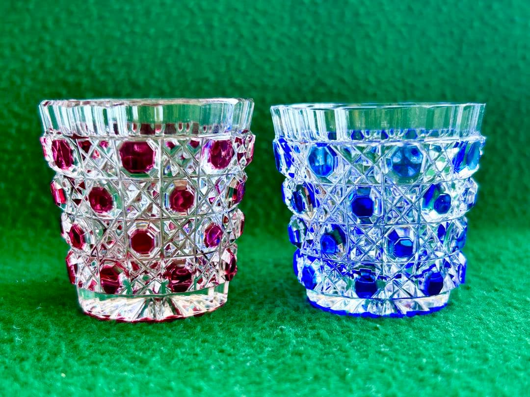 (新品未使用)HOYAクリスタル色被切子　グラス赤青 ペアセット木箱付き