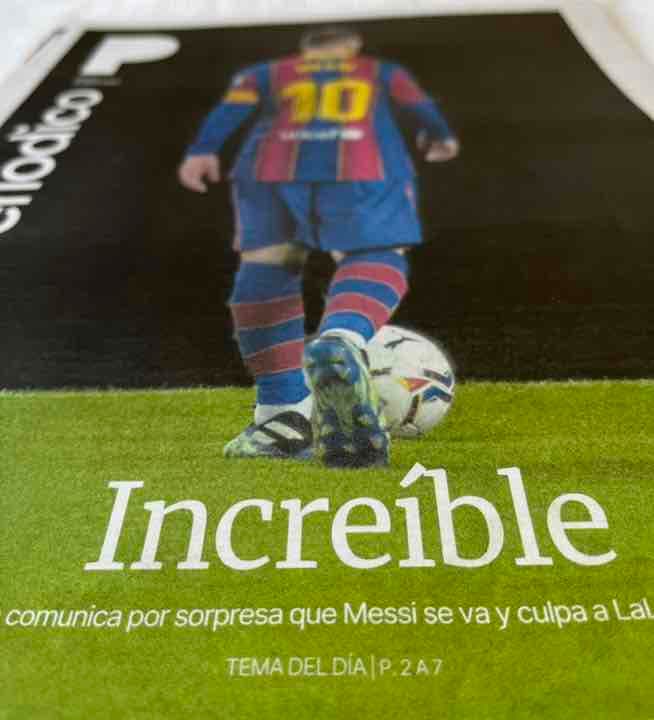 メッシ バルサ退団の現地新聞