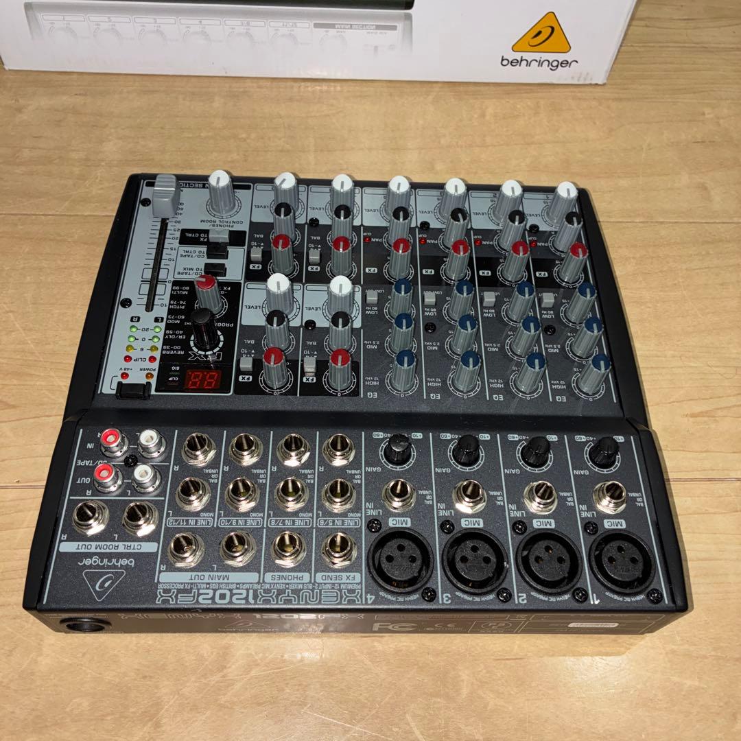 ほぼ新品　Behringer XENYX 1202FX アナログミキサー