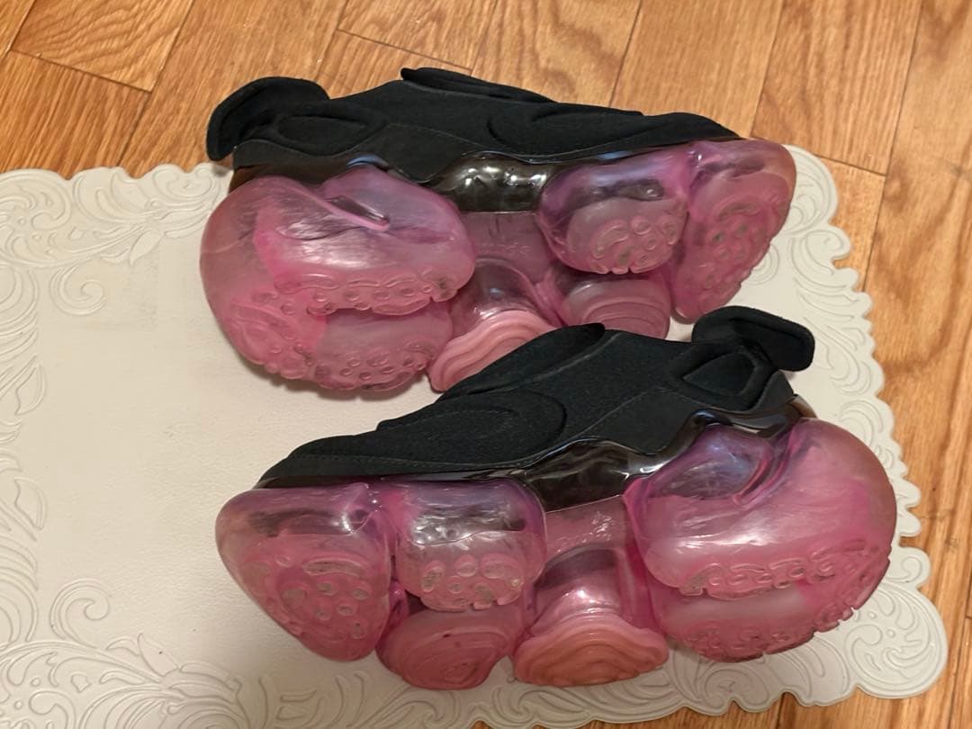 grounds グラウンズ MOOPIE BLACK ×PINK レア ピンク