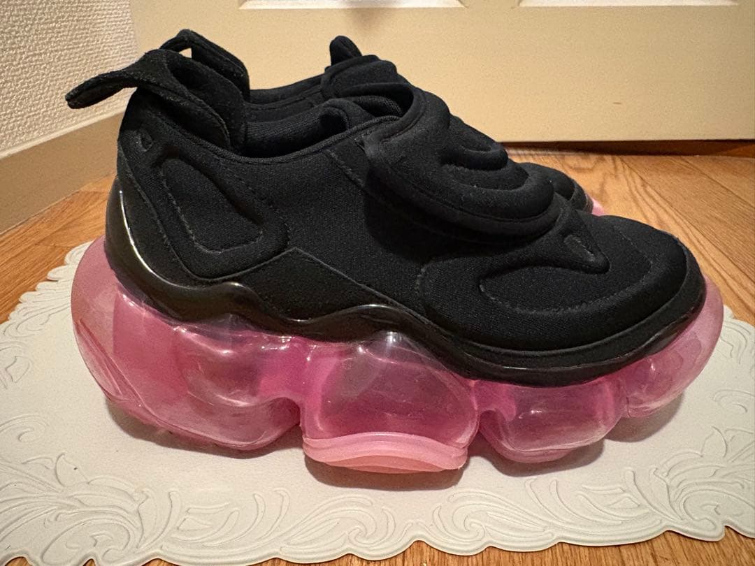 grounds グラウンズ MOOPIE BLACK ×PINK レア ピンク