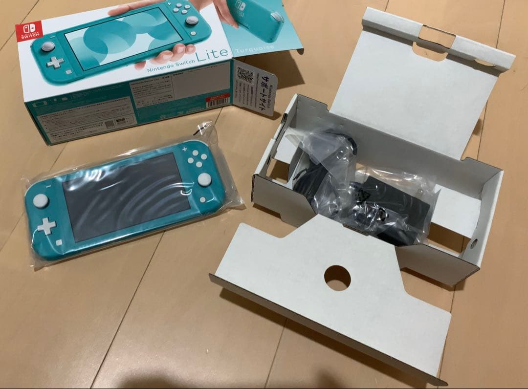 Nintendo Switch Liteターコイズ 本体