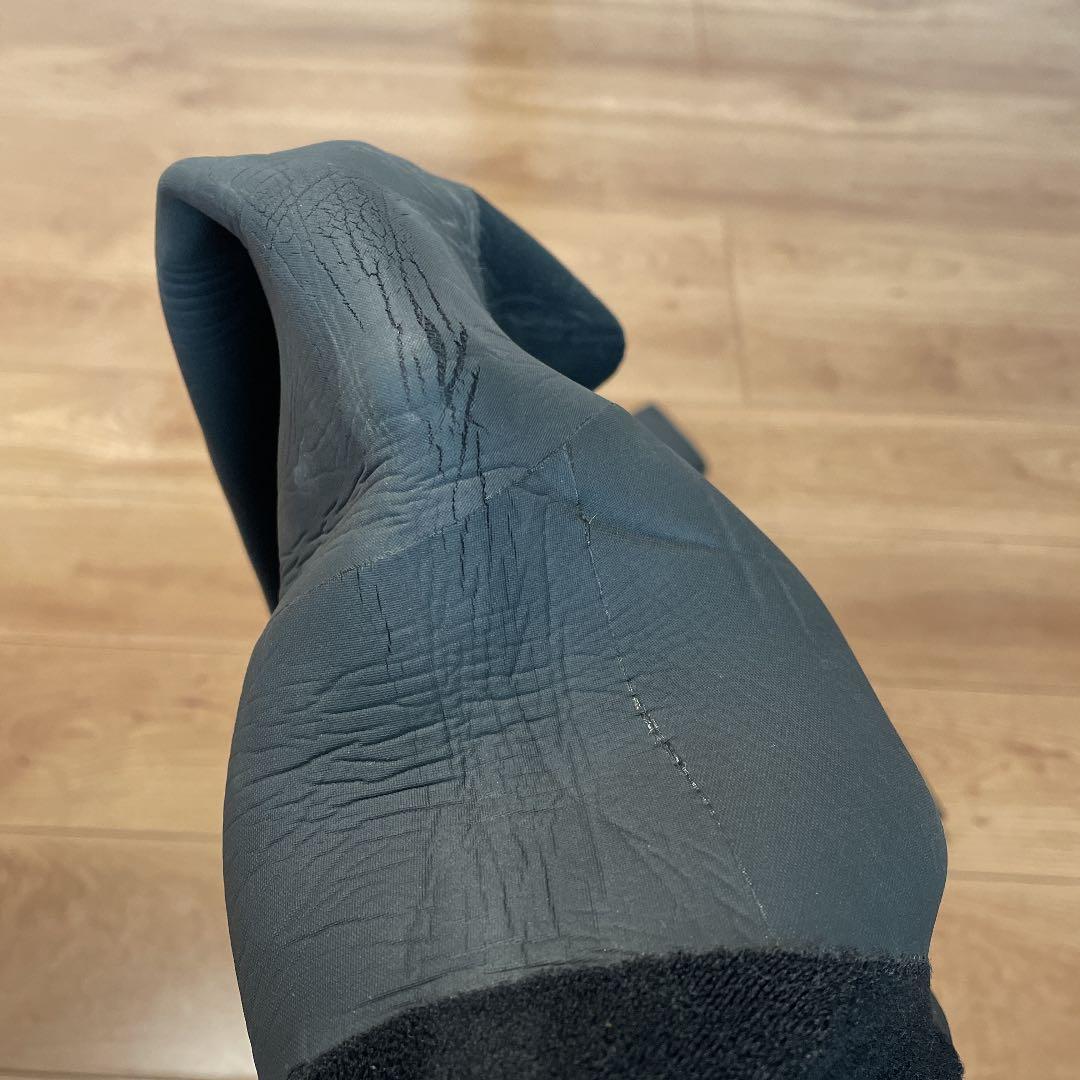 セミドライスーツ