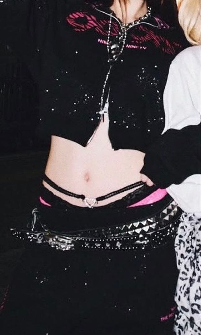 9090girlラメパーカー