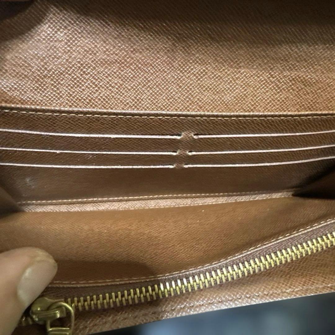 13☆美品♪カード10枚タイプ☆サラ長財布