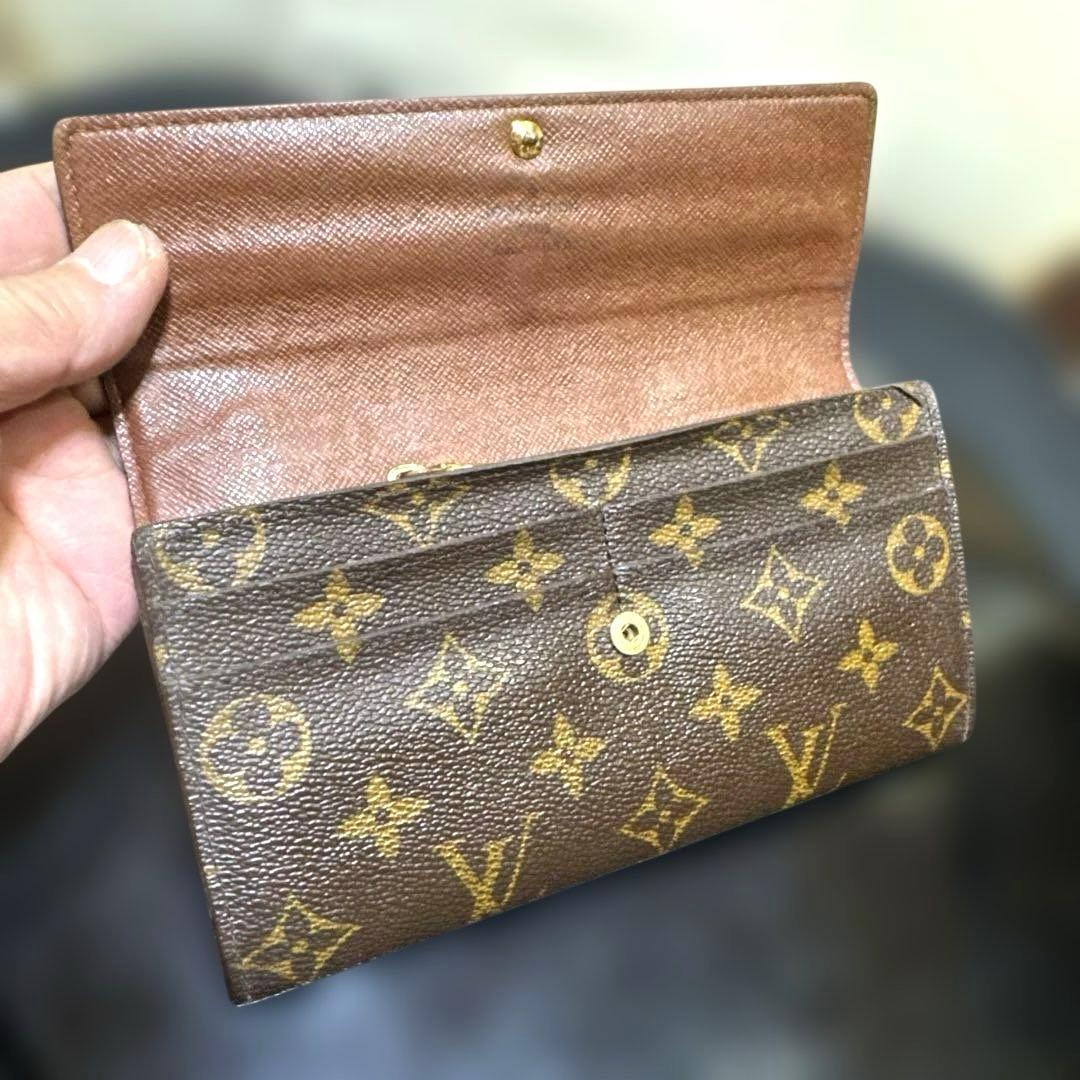 13☆美品♪カード10枚タイプ☆サラ長財布