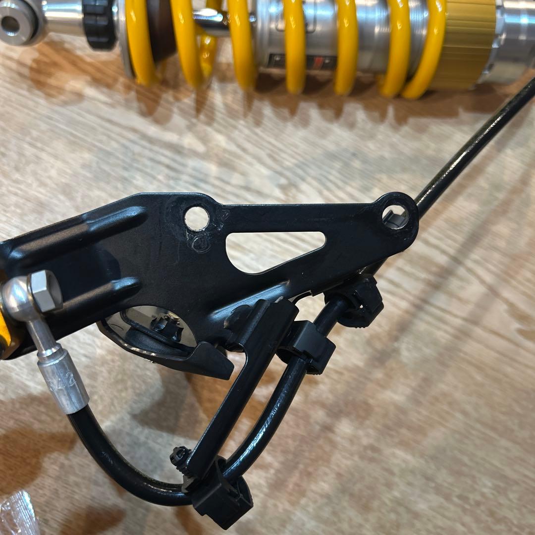 大喜Kawasaki Z900RS SE純正 オーリンズリアサスペンション