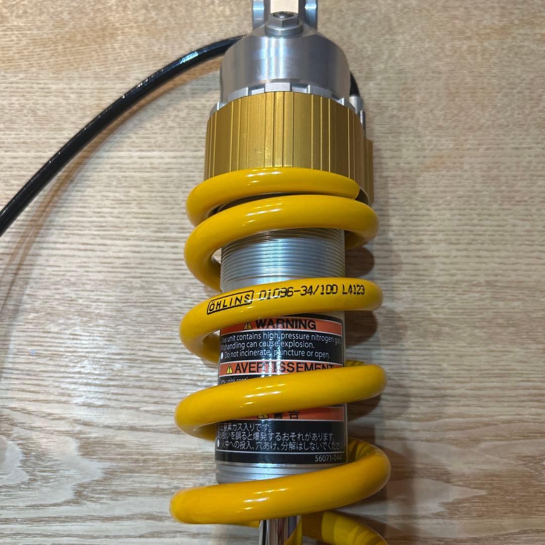 大喜Kawasaki Z900RS SE純正 オーリンズリアサスペンション