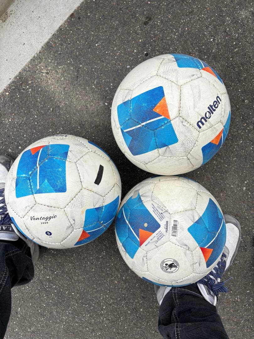 ３球セットVantaggio 3000 サッカーボール サイズ5