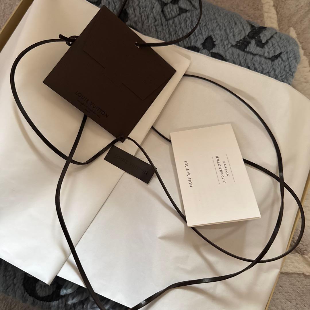 LOUIS VUITTON ライトブルー マフラー