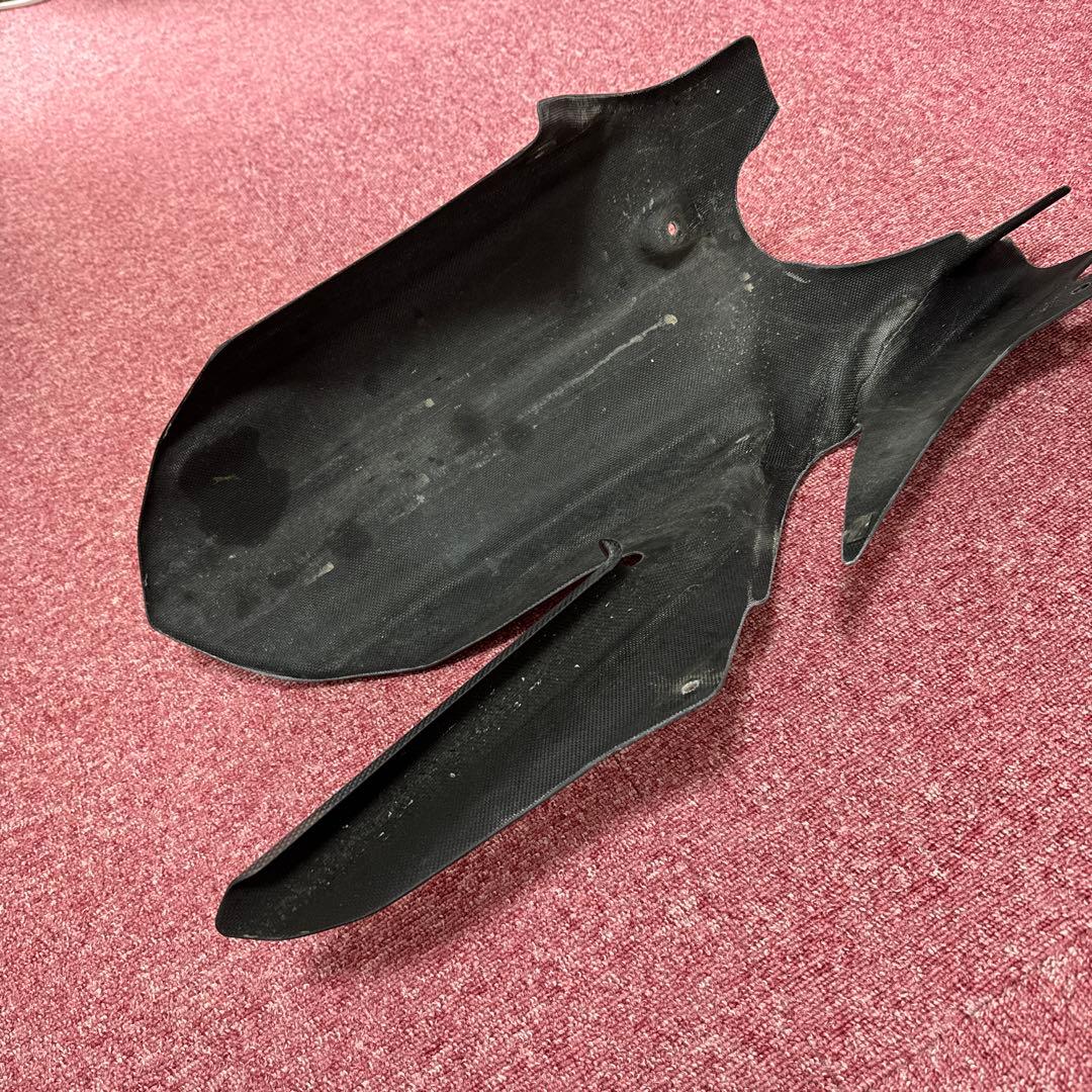 MT-09 リアフェンダー