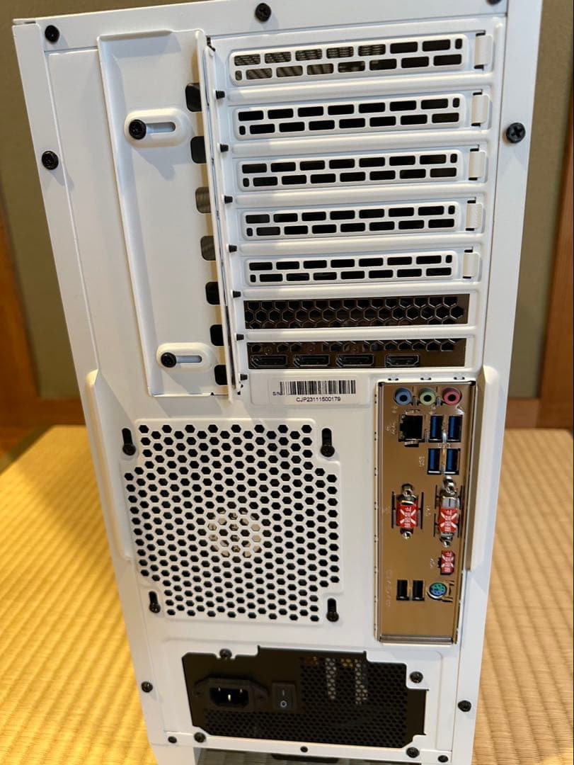 【美品】ゲーミングPC Ryzen7 5700X /RTX 4070 SUPER