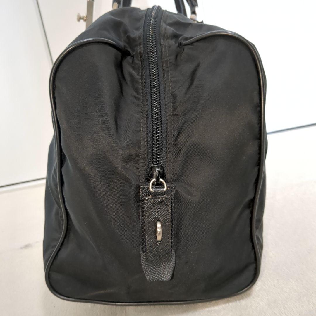 プラダ ボストンバッグ 三角ロゴ 希少色 ブラック レザーハンドル 大容量