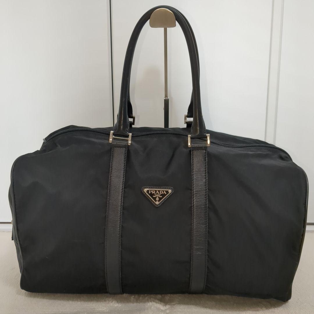 プラダ ボストンバッグ 三角ロゴ 希少色 ブラック レザーハンドル 大容量