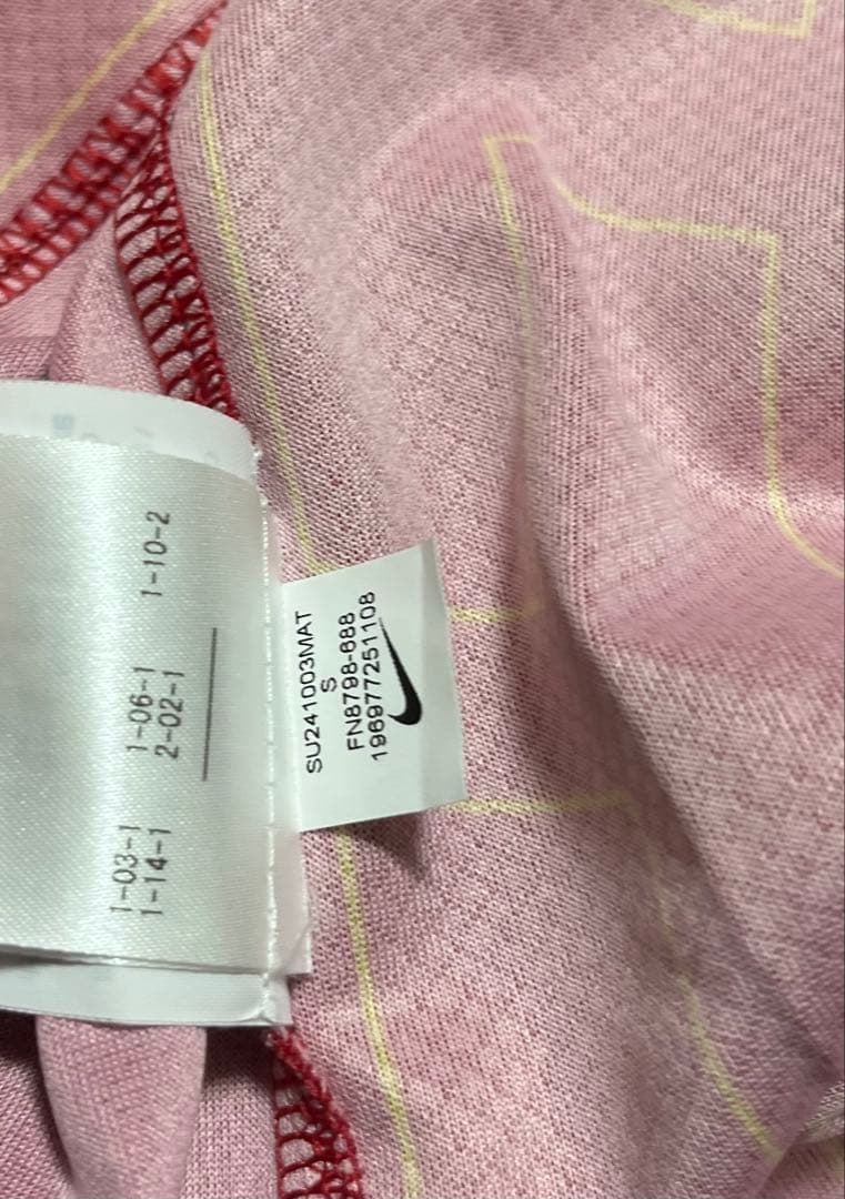 リヴァプール 24-25 ユニフォーム 8番 ソボスライ タオル、ボトル