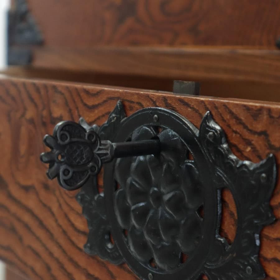 値下逸品！仙台箪笥 民芸家具 欅 美しい木目 二段重 和箪笥 和タンス 鍵付き