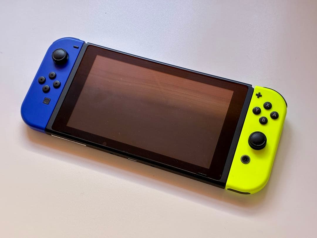 Nintendo Switch グレー 本体+ ソフト3本・キャリーケースセット