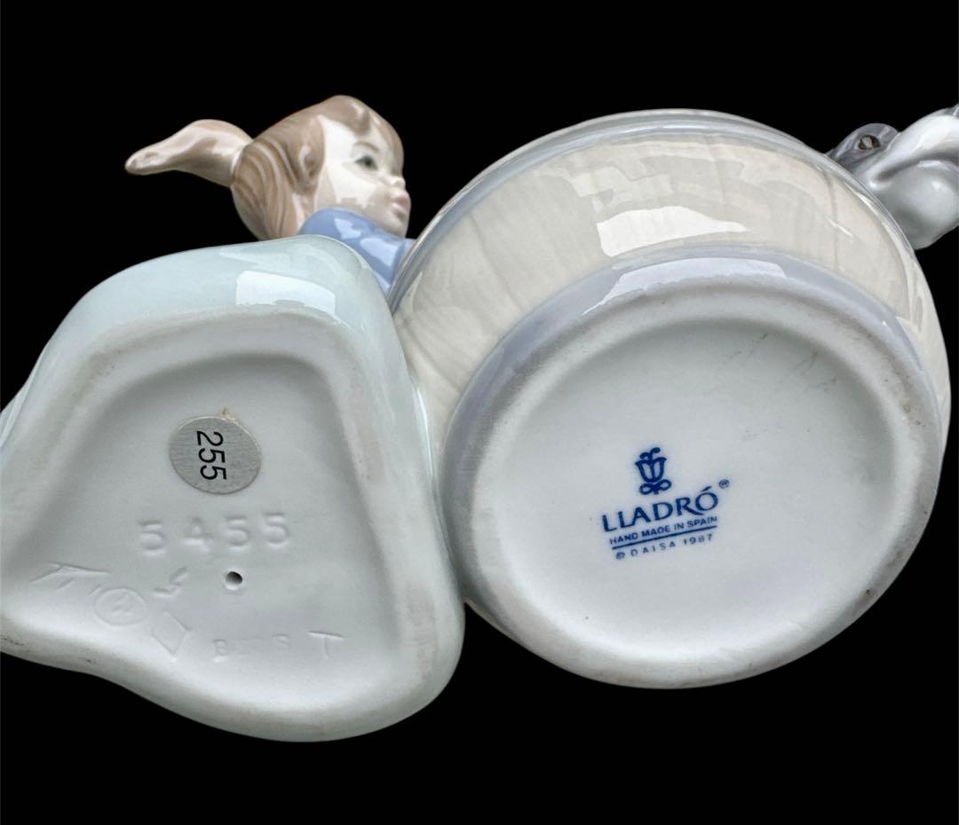 ぷ*に様 内気な入浴犬　＃5455　★リヤドロ　スペイン　ポーセリン　ヴィンテー