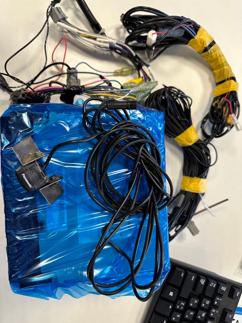 cn-re04d カーナビ　テレビ　Bluetooth バックカメラ付き