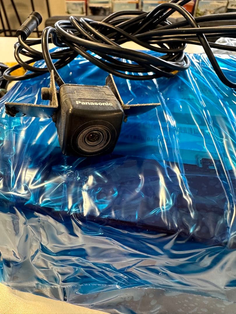 cn-re04d カーナビ　テレビ　Bluetooth バックカメラ付き