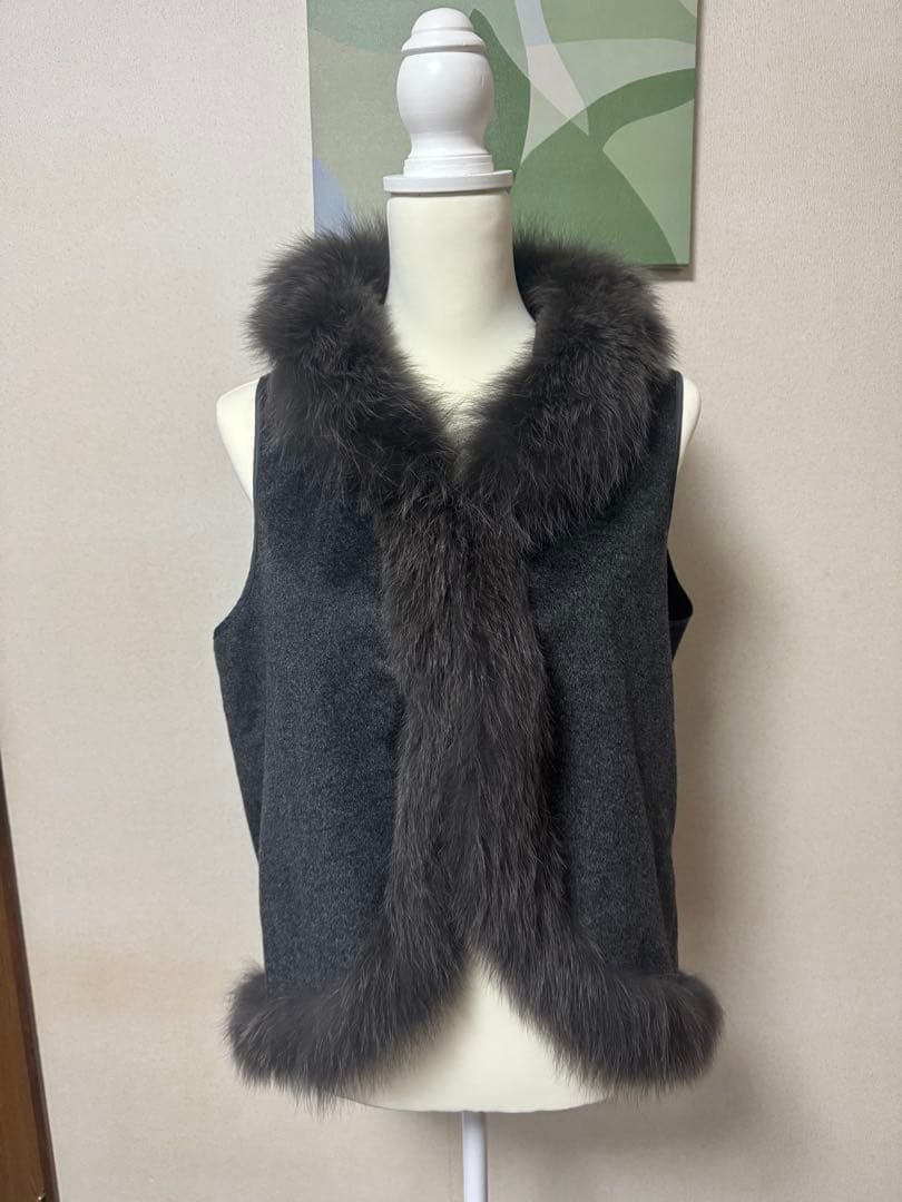 は*ん様 【美品】定価14万円3wayベスト付カシミヤ フォックスファーアンサン