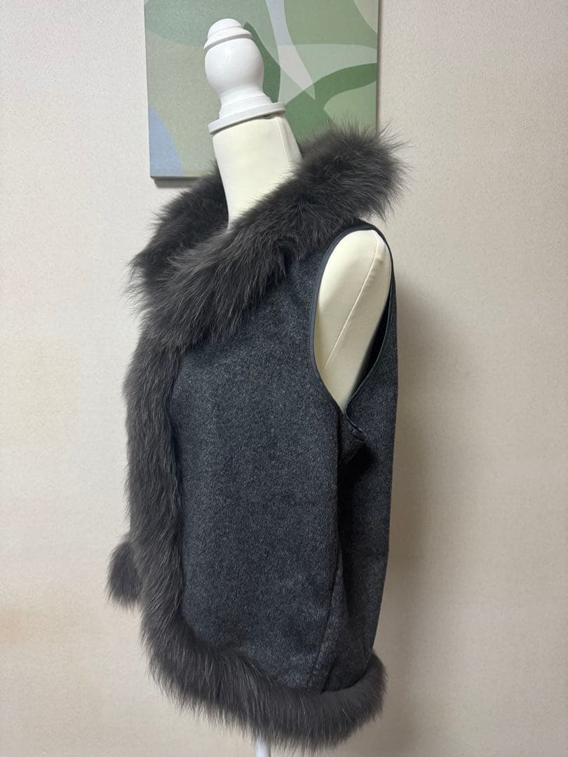 は*ん様 【美品】定価14万円3wayベスト付カシミヤ フォックスファーアンサン