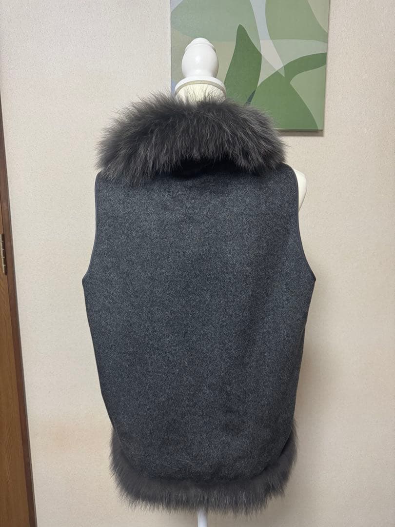 は*ん様 【美品】定価14万円3wayベスト付カシミヤ フォックスファーアンサン