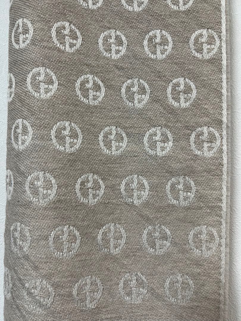 【値下げ】Giorgio Armani ロゴマフラー ベージュ