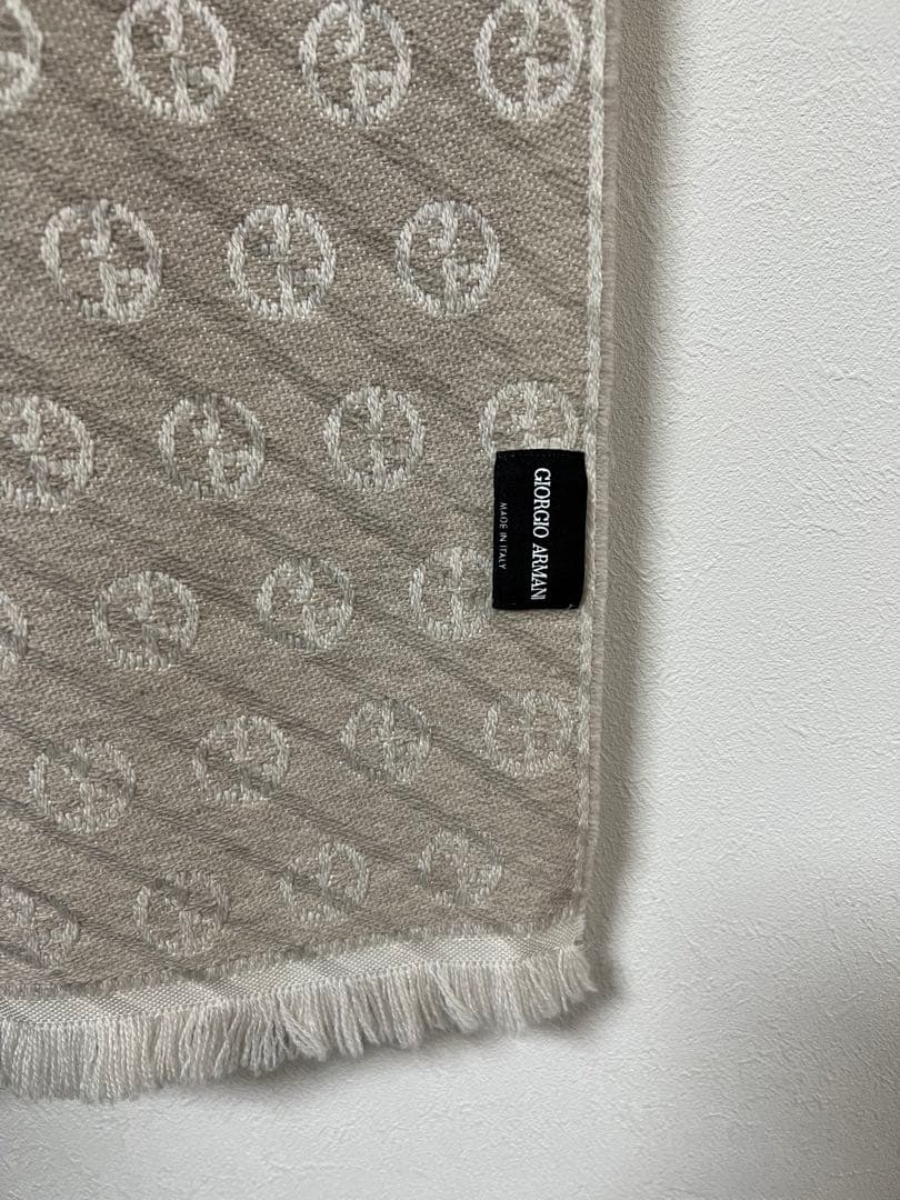【値下げ】Giorgio Armani ロゴマフラー ベージュ
