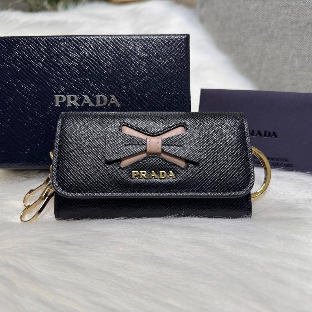 PRADA プラダ リボン キーケース サフィアーノ 4連 キーリング