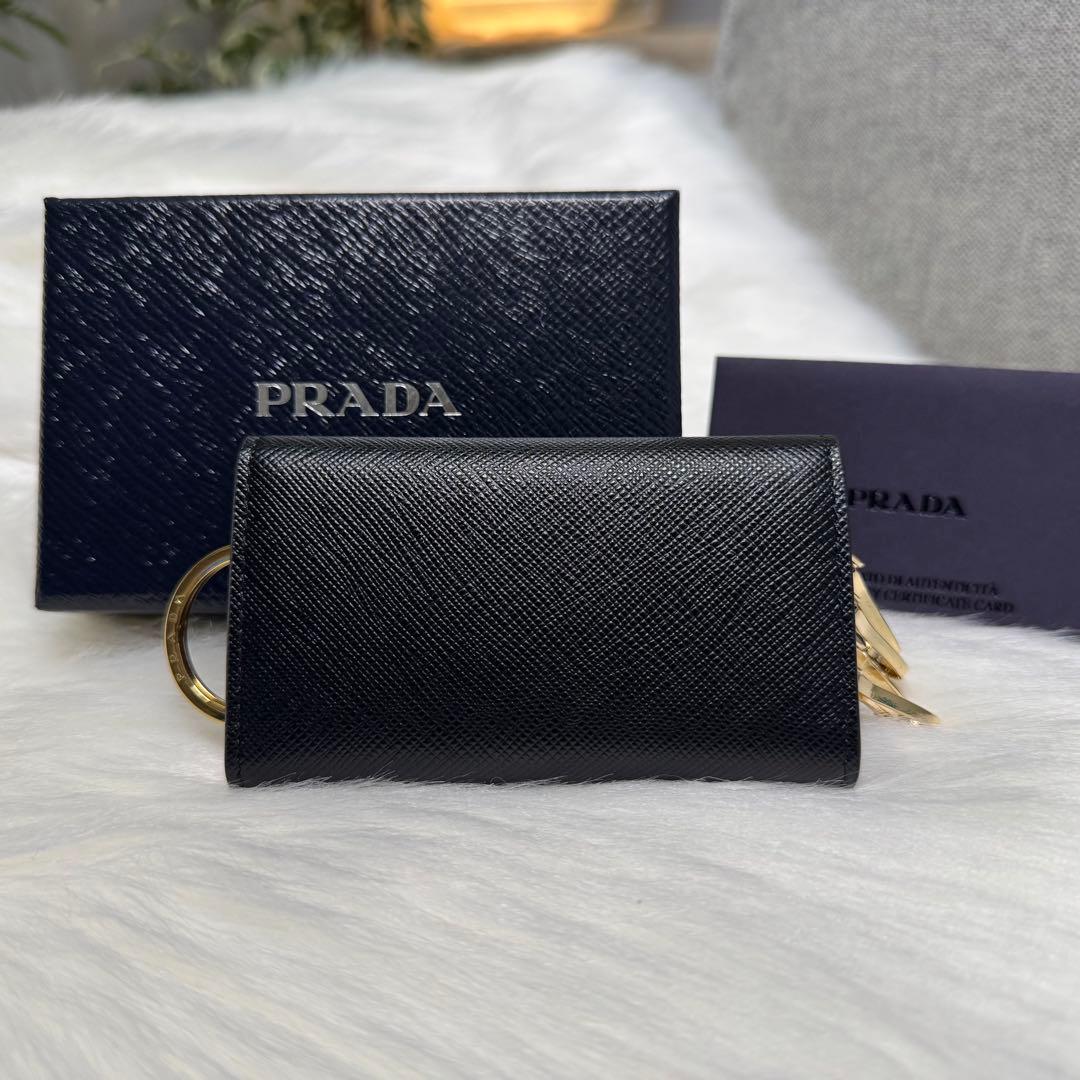 PRADA プラダ リボン キーケース サフィアーノ 4連 キーリング