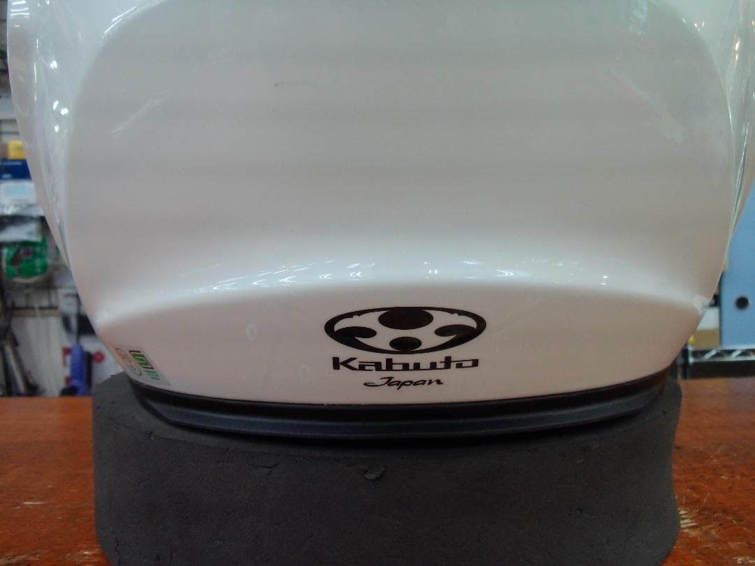 OGK　KABUTO　SHUMA　ホワイト　サイズM　2025年製